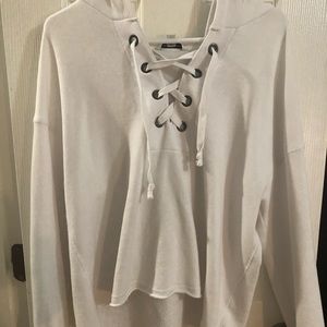 White aerie sweatshirt